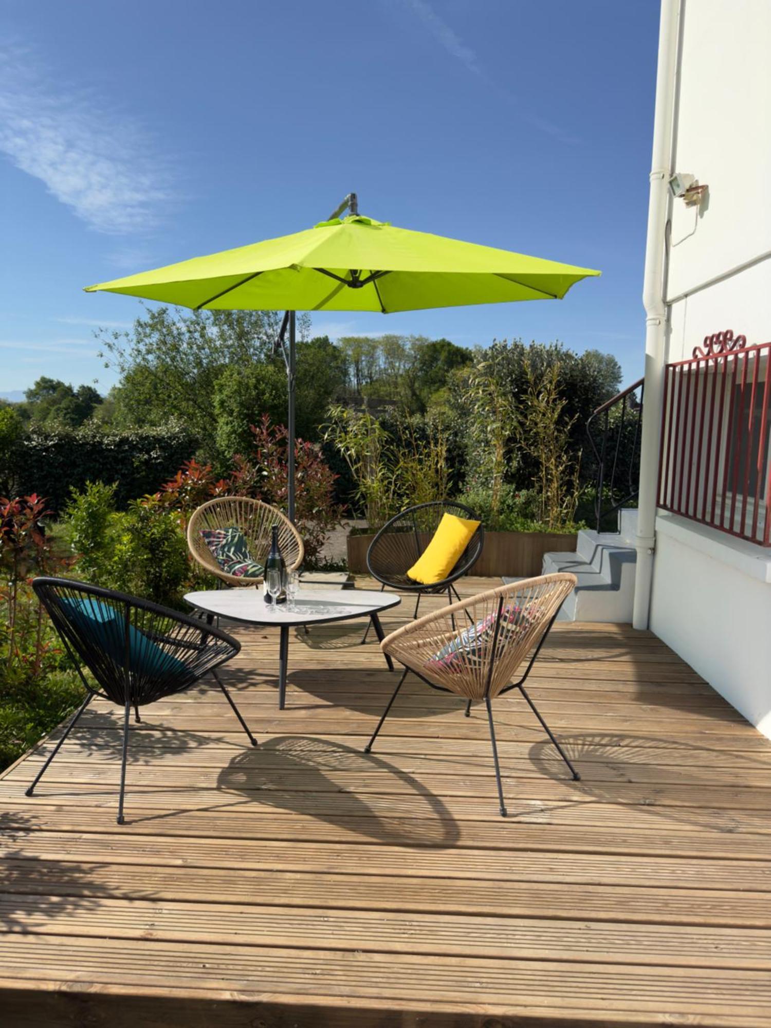 Maison Des Chenes 64 - Independant Apartment With Terrasse Буко Екстериор снимка