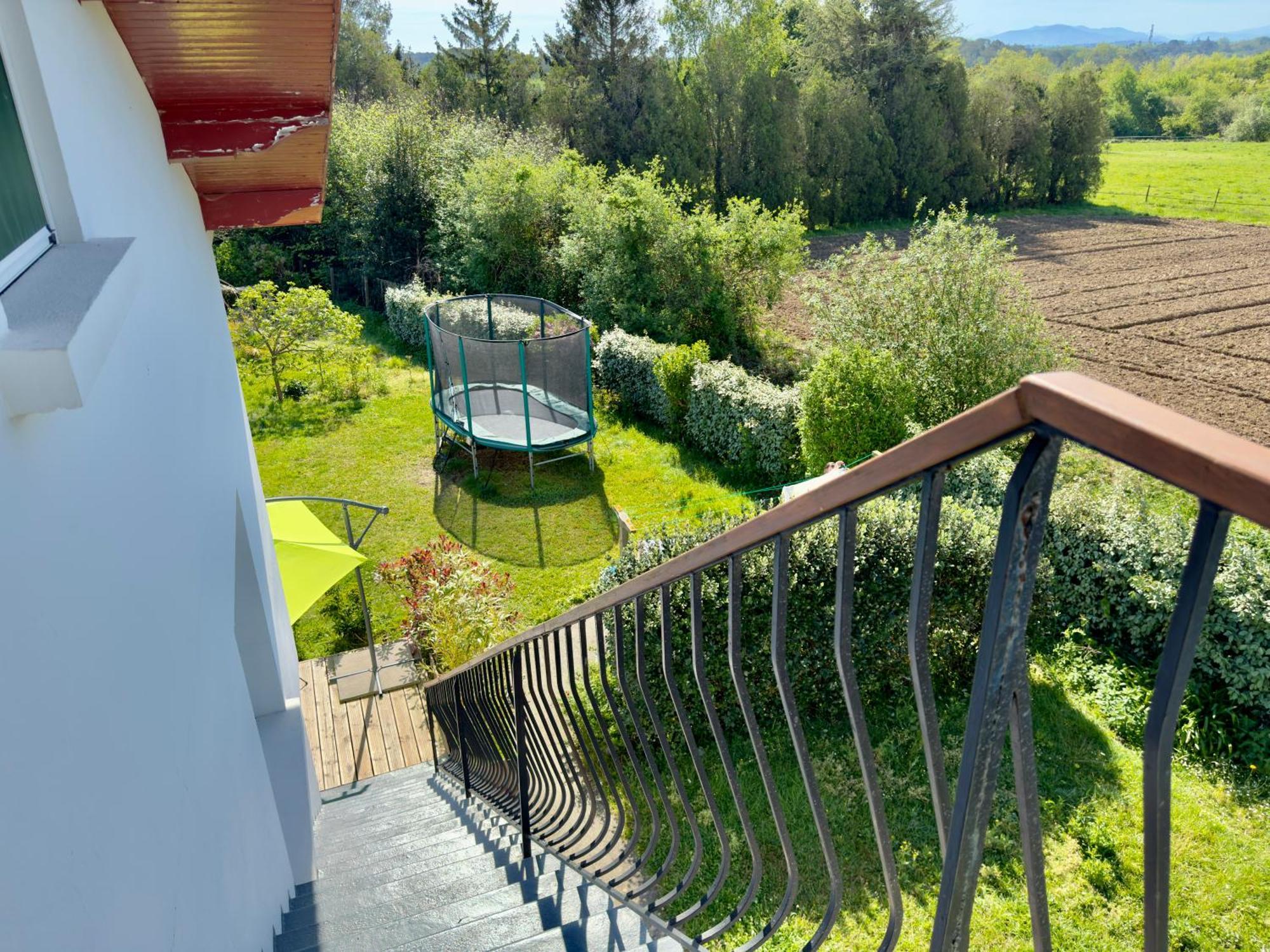 Maison Des Chenes 64 - Independant Apartment With Terrasse Буко Екстериор снимка