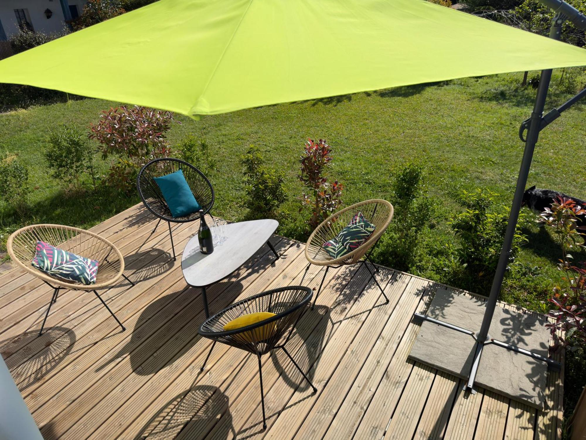 Maison Des Chenes 64 - Independant Apartment With Terrasse Буко Екстериор снимка